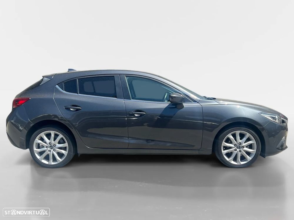 Mazda 3 1.5 Sky-D Evolve - 7