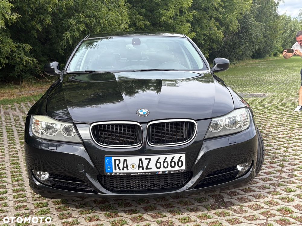 BMW Seria 3 318d - 4