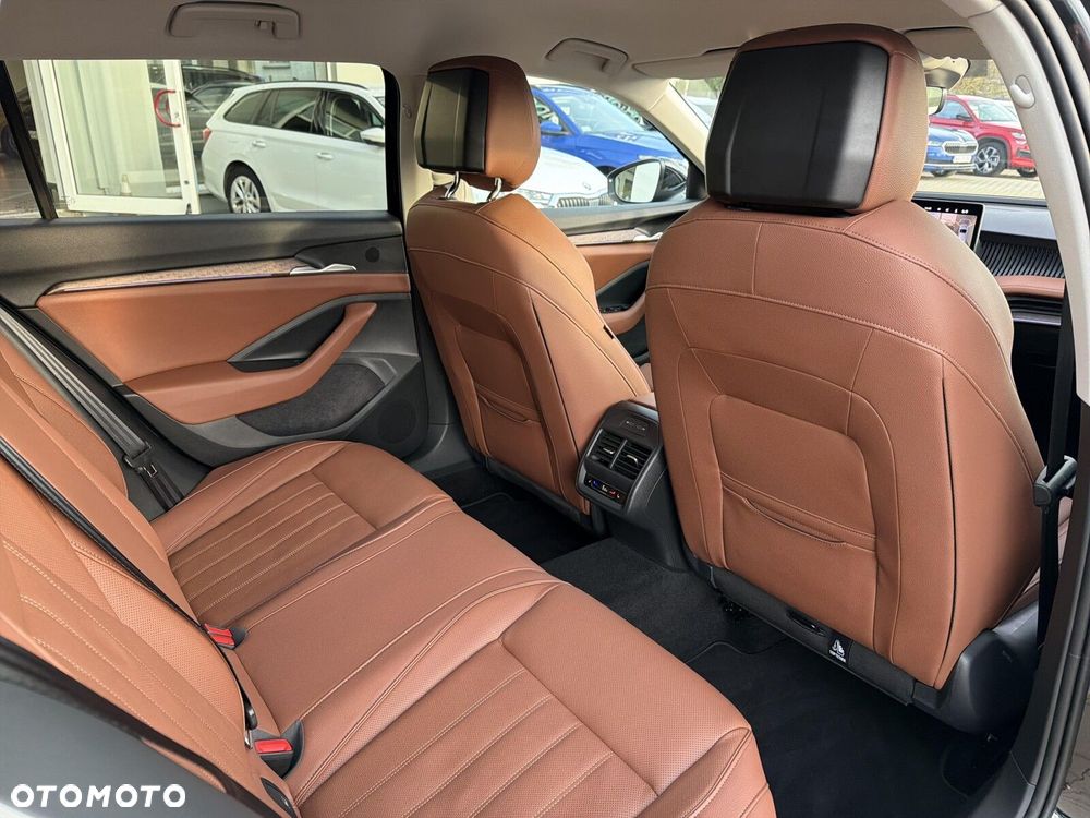 Skoda Superb 1.5 TSI Plug-in Hybrid Edition 130 DSG - 20