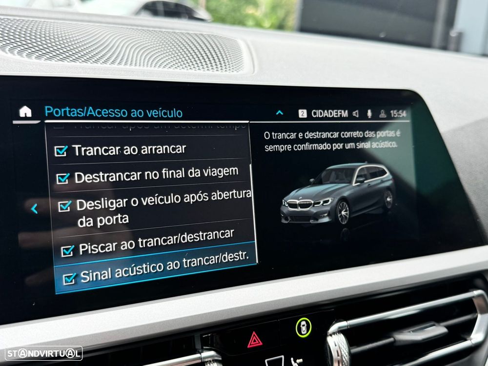 BMW 320 e Touring Auto - 60