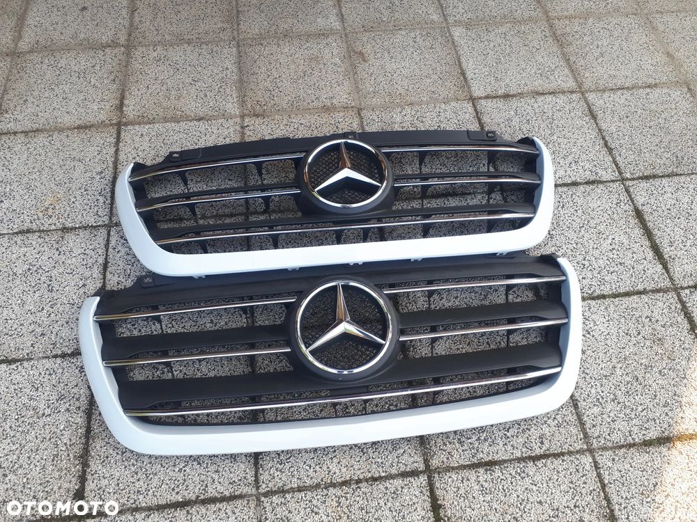 MERCEDES SPRINTER 907 910 ATRAPA GRILL CHROM ORYGINAŁ - 1