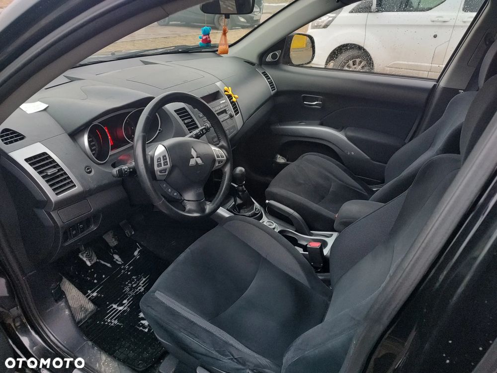 Mitsubishi Outlander 2.0 DID Instyle - 6