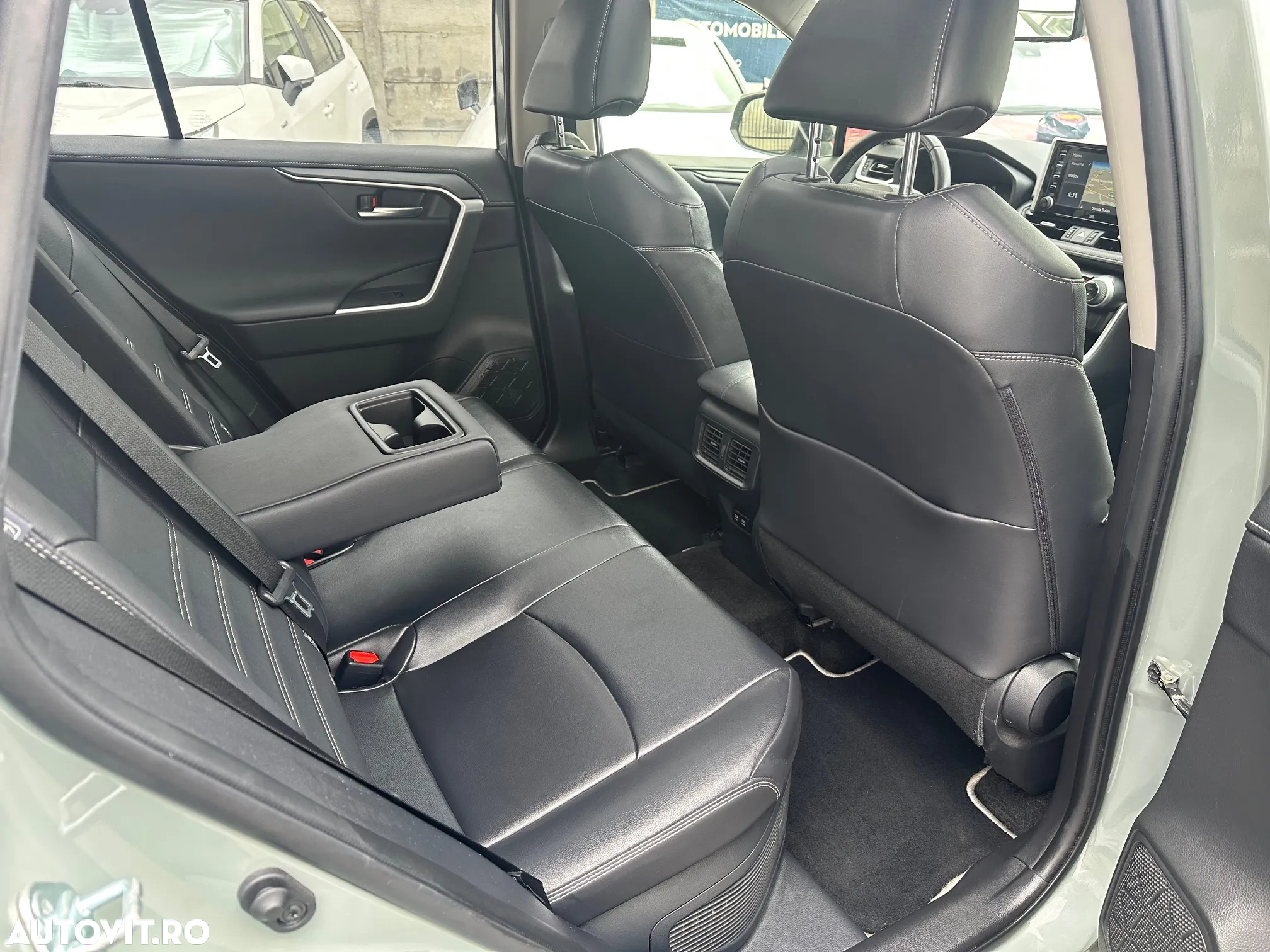 Toyota RAV4 2.5 Hybrid VVT-iE 4x4 Luxury - 17