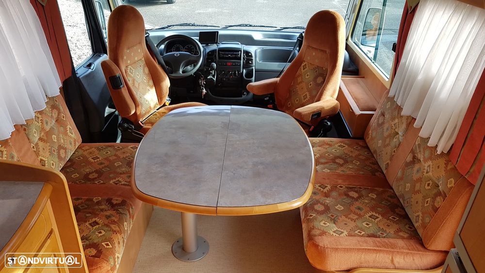 Rapido Le Randonneur 986F - 13