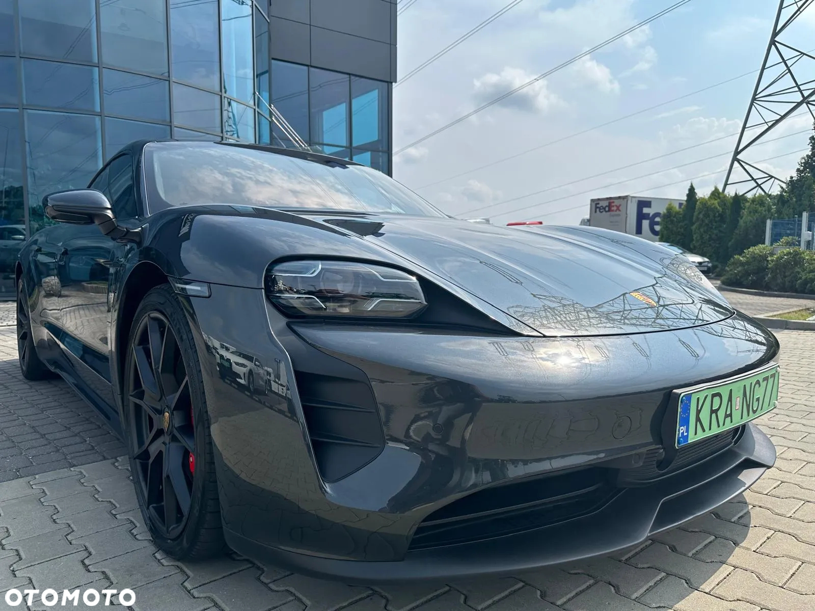 Porsche Taycan - 7