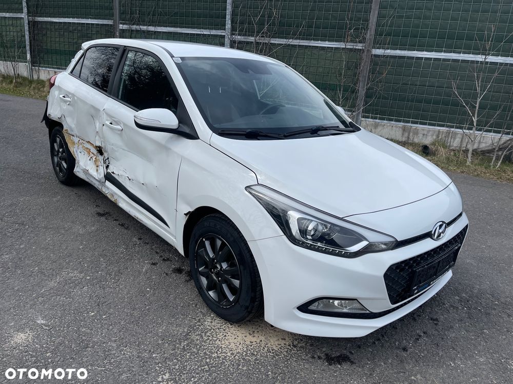 Hyundai i20 1.2 BlueDrive Elegant - 3