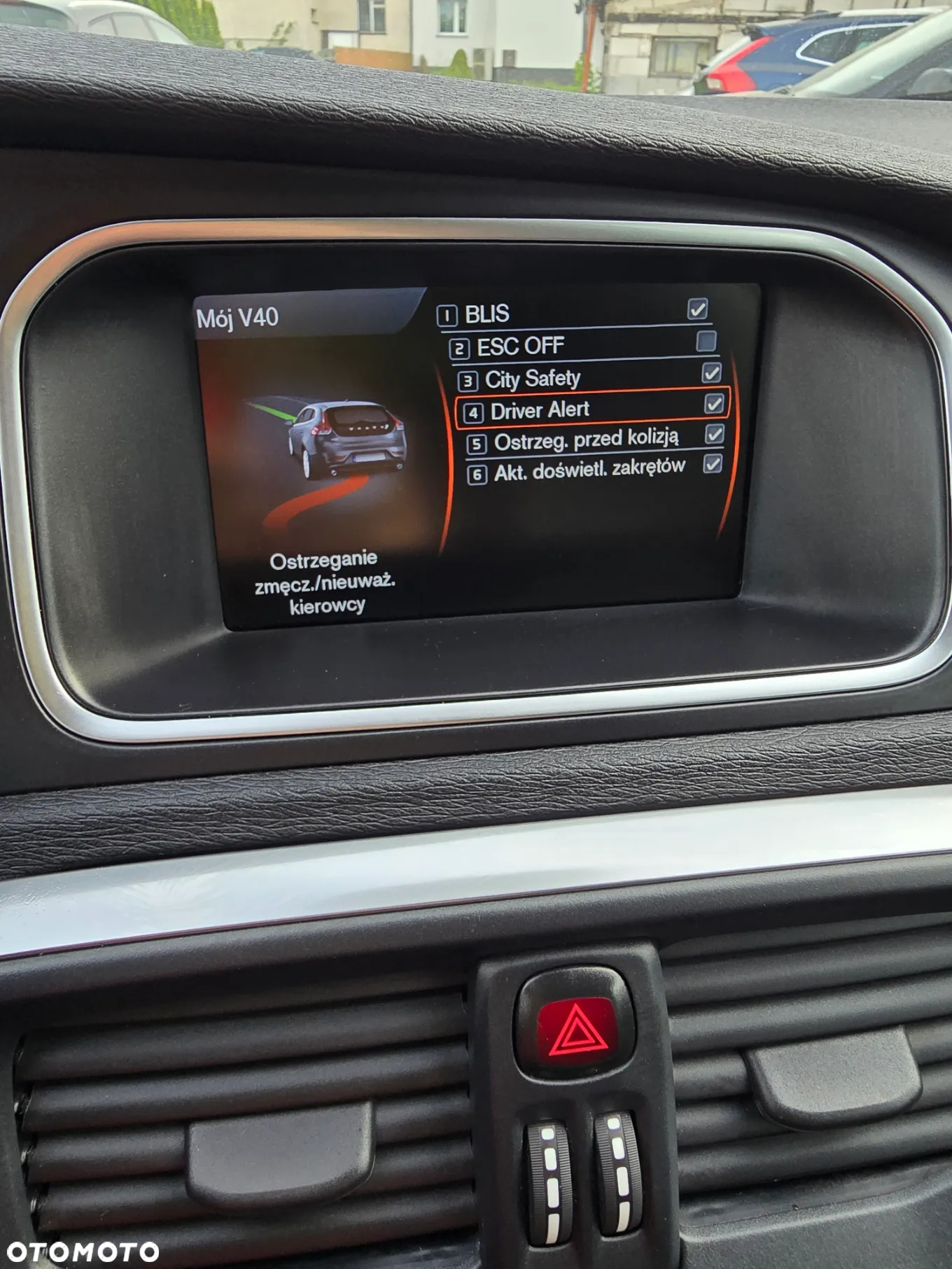 Volvo V40 D2 Momentum - 17