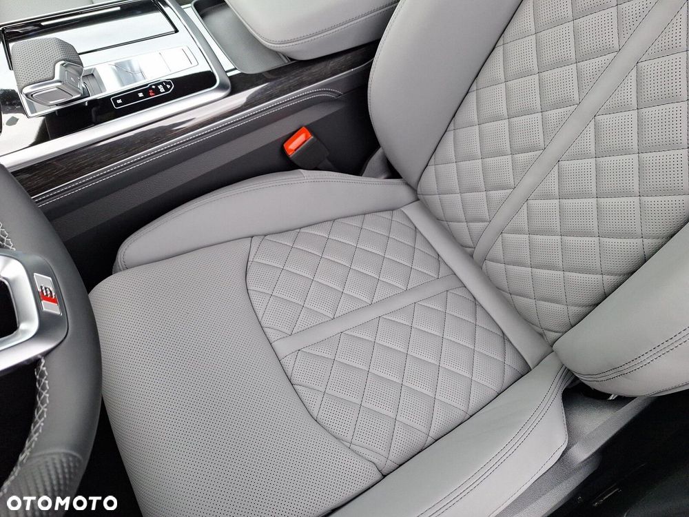 Audi SQ8 - 12