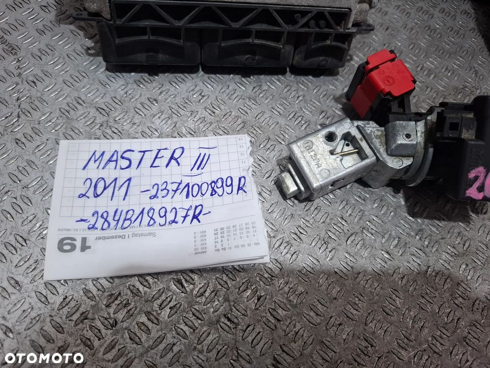 Zestaw startowy Renault Master III 2,3Dci 2011 rok nr nr 284B18927R 237100899R 8200405701F - 2