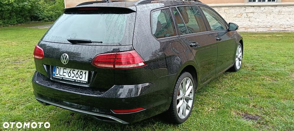 Volkswagen Golf - 6