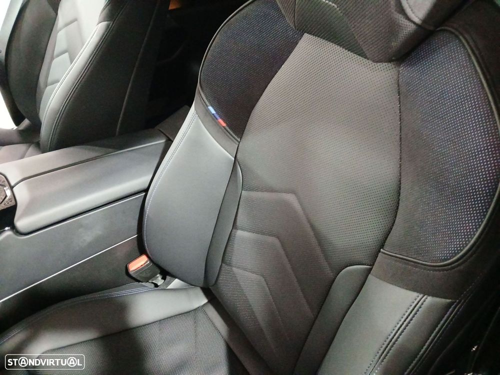 BMW 520 d Pack Desportivo M - 29