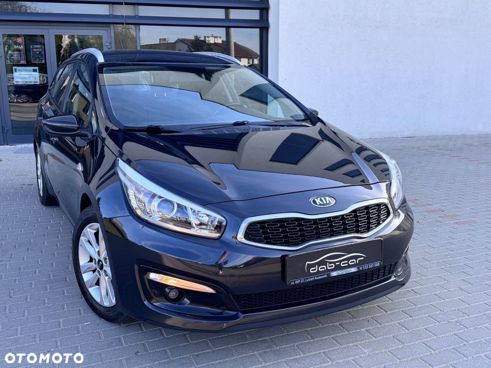 Kia Ceed 1.6 GDI ISG Dream-Team Edition - 16