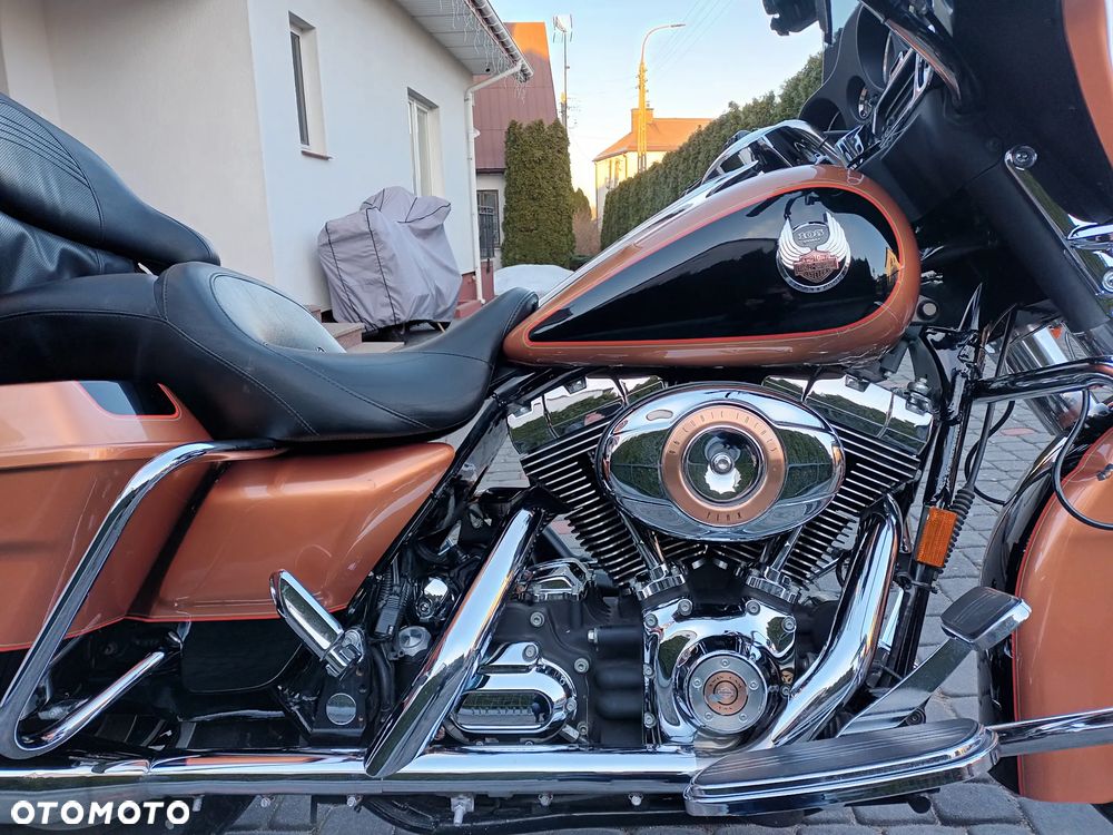 Harley-Davidson Touring Street Glide - 3