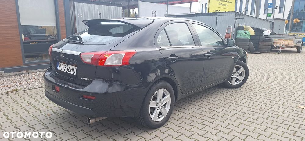 Mitsubishi Lancer - 2