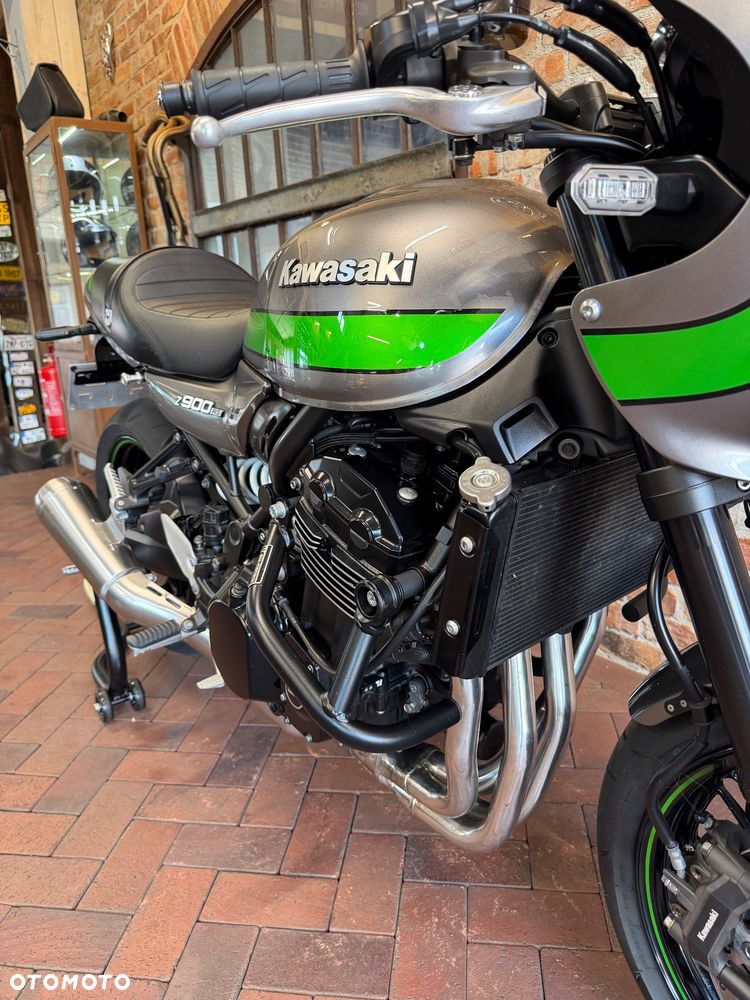 Kawasaki Z 900 RS - 8