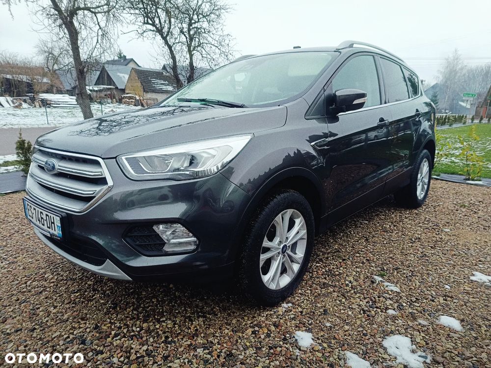 Ford Kuga 1.5 TDCi 2x4 Titanium - 3