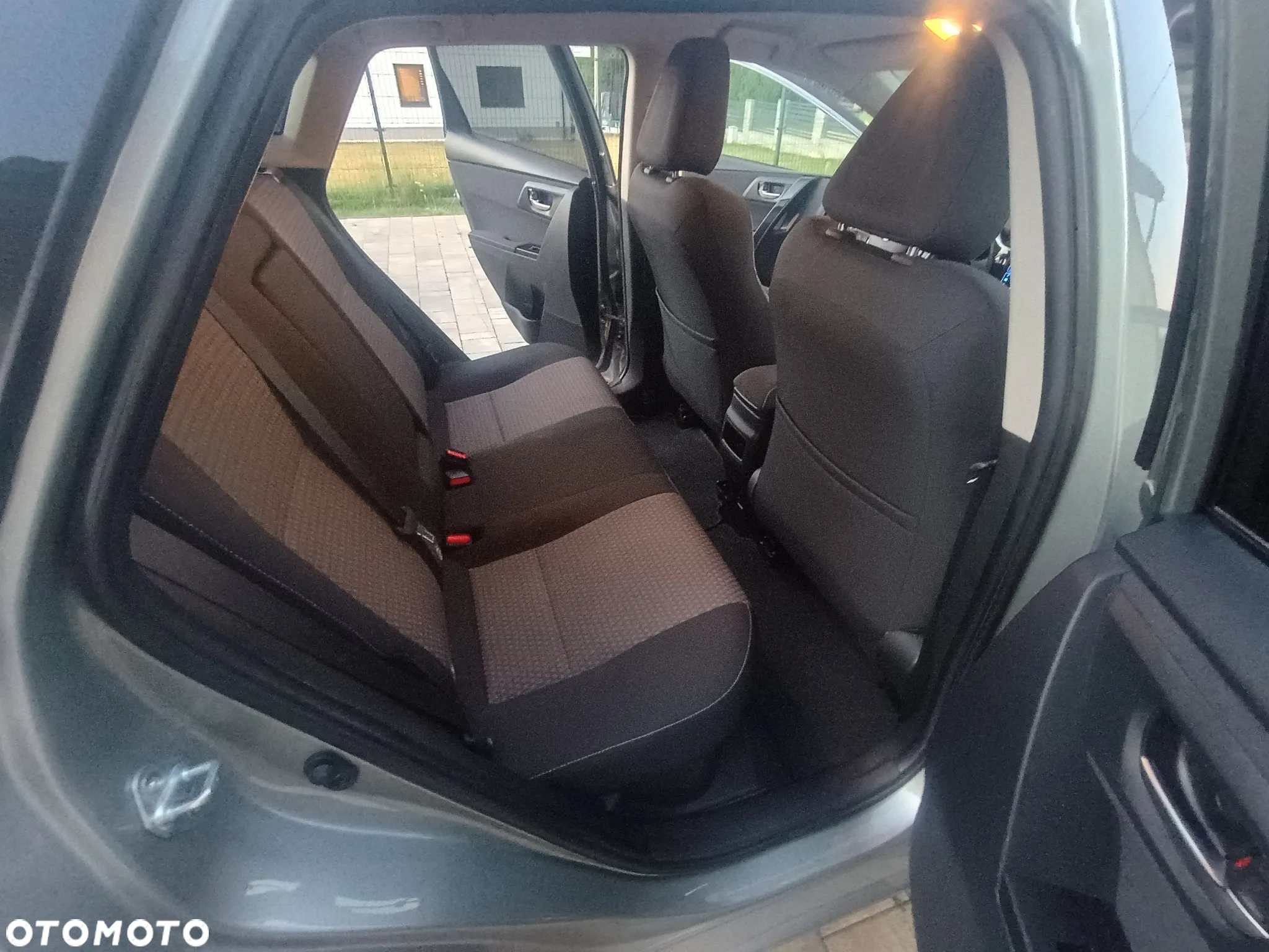 Toyota Auris 1.8 VVT-i Hybrid Automatik Executive - 22