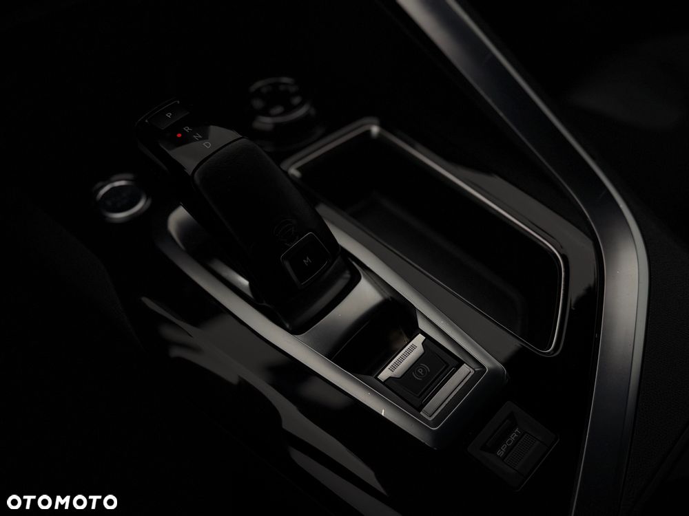 Peugeot 3008 BlueHDi 180 Stop & Start EAT8 GT - 21