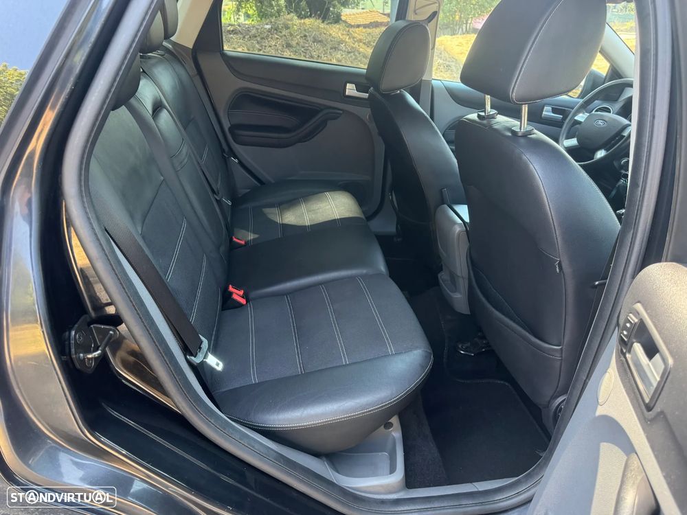 Ford Focus SW 1.6 TDCi Titanium - 15