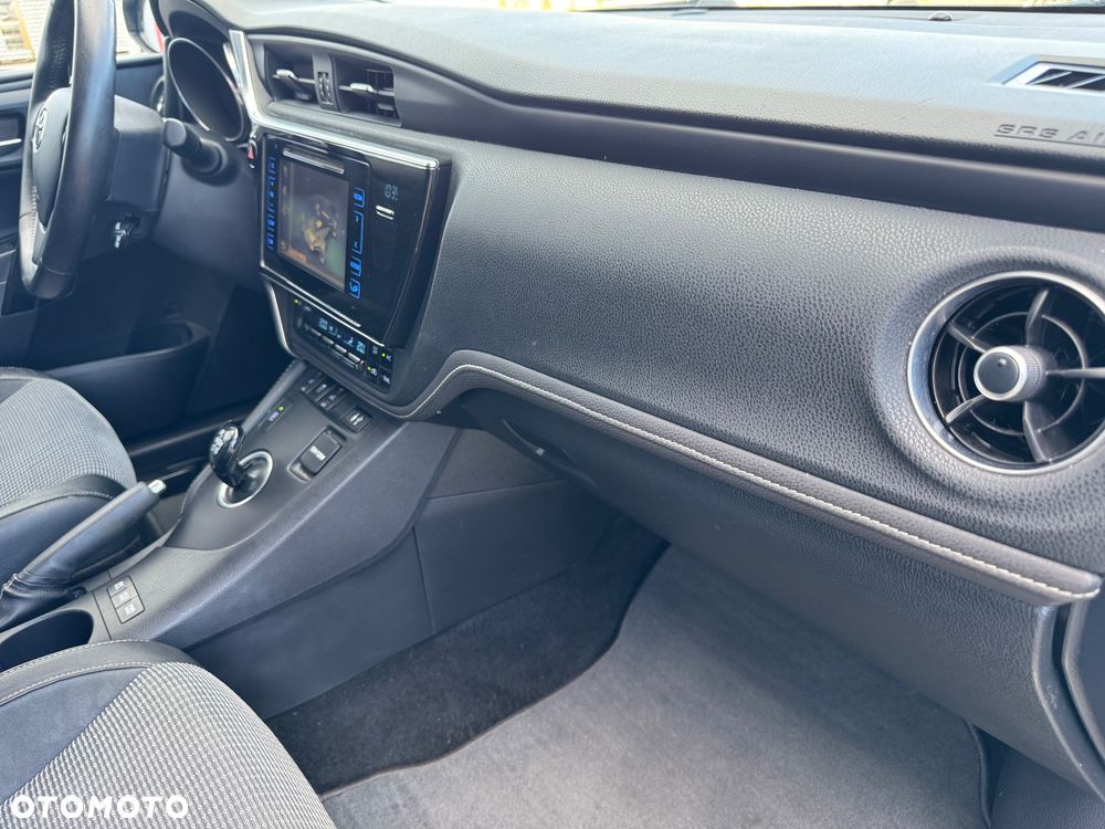 Toyota Auris - 19