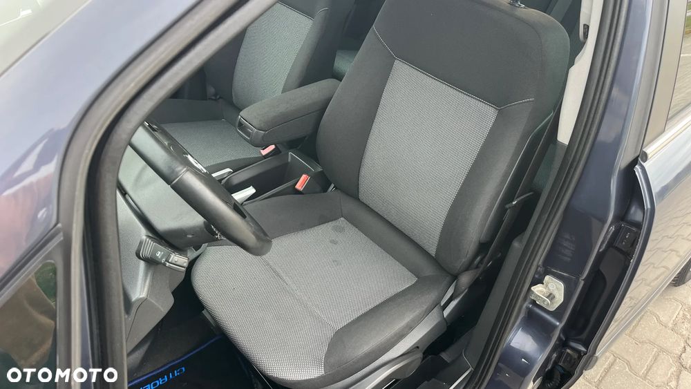Opel Zafira - 9