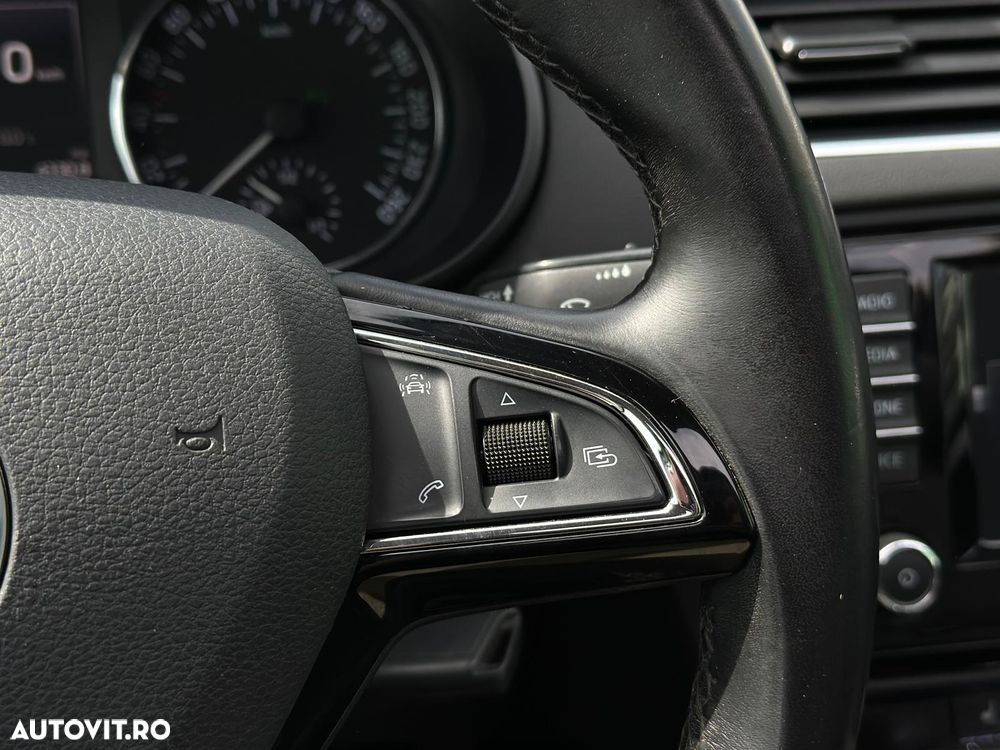 Skoda Octavia 2.0 TDI DSG Drive - 25