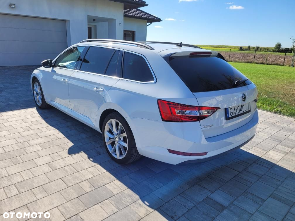 Skoda Superb 2.0 TDI Ambition - 3