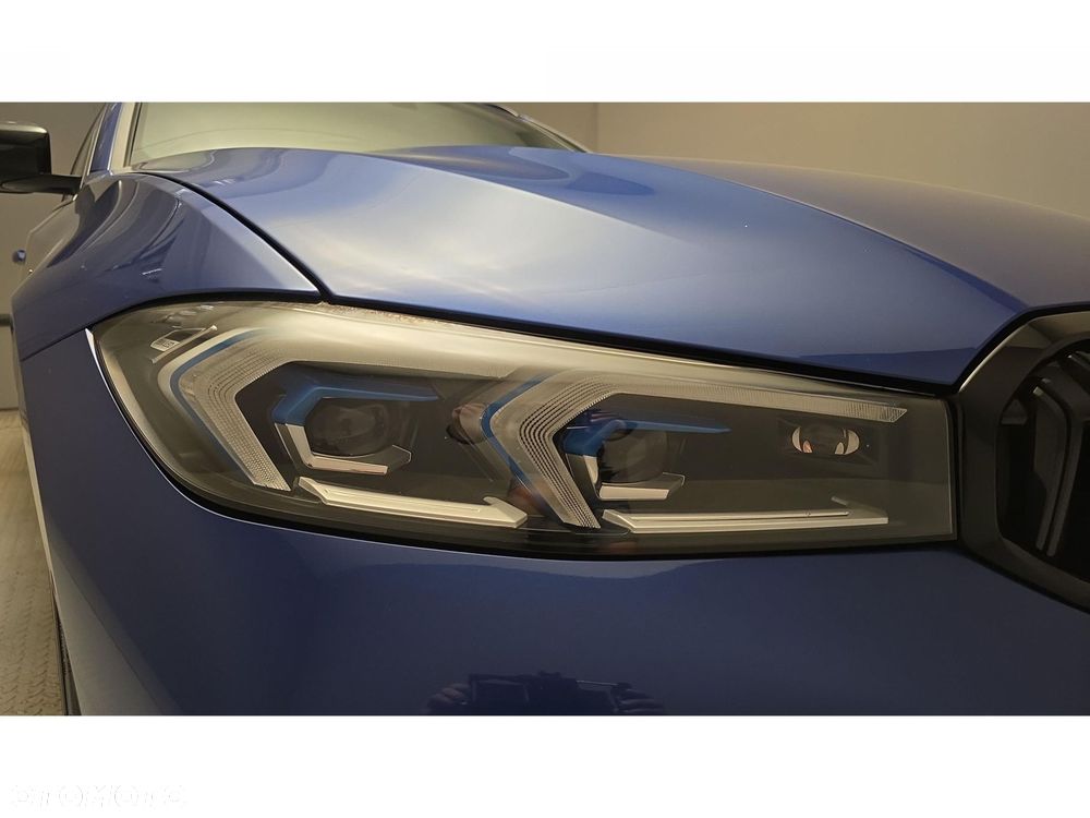 BMW Seria 3 320d xDrive M Sport - 26