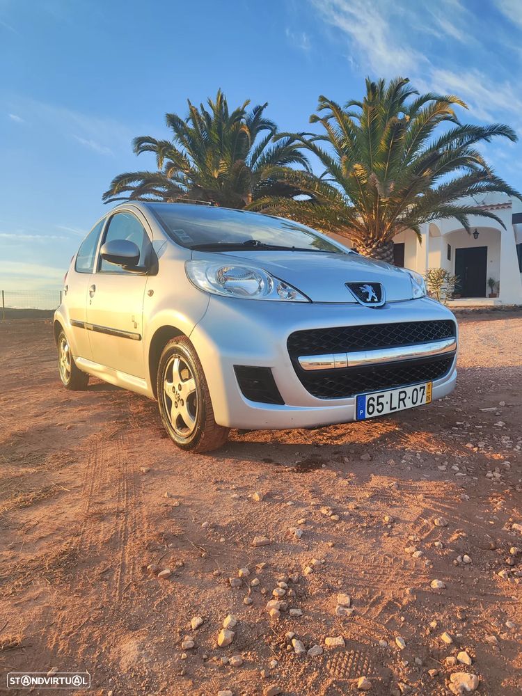 Peugeot 107 1.0 Black&Silver - 8