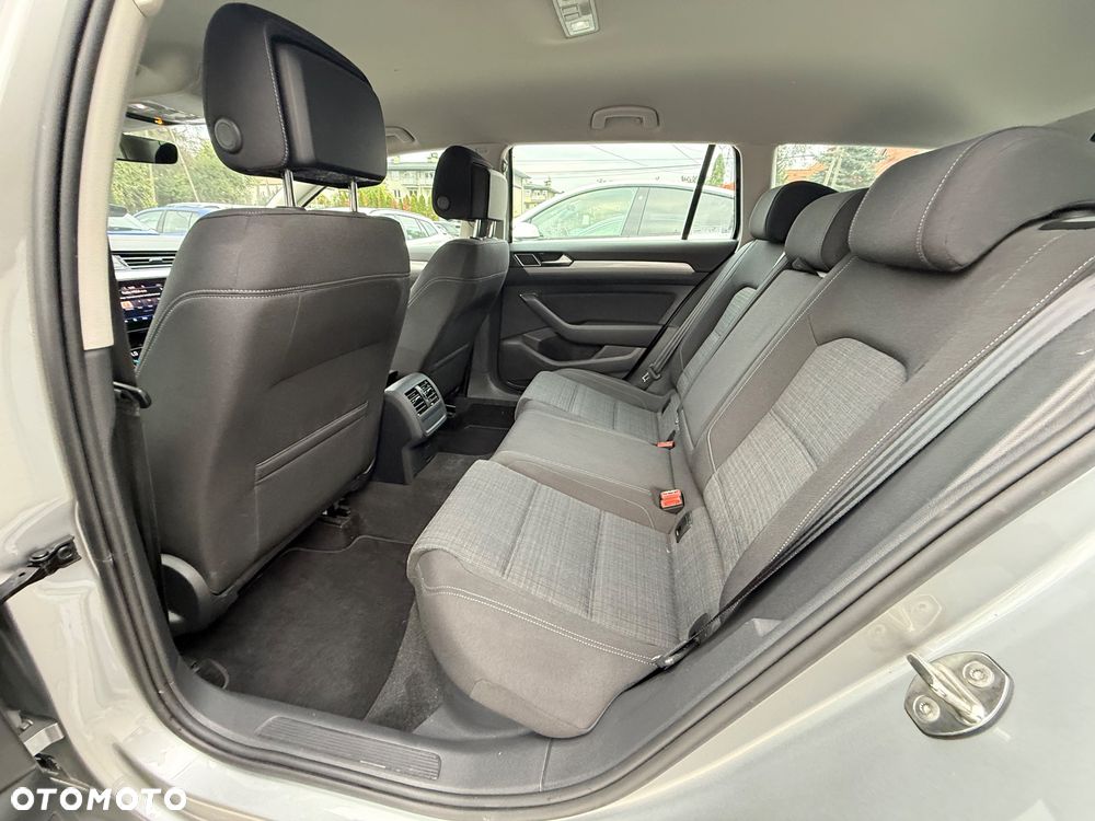Volkswagen Passat 1.5 TSI EVO Business DSG - 26