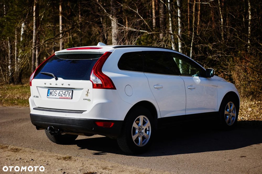 Volvo XC 60 D4 Momentum - 6