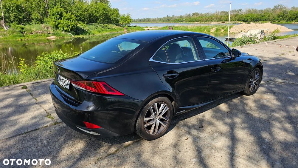 Lexus IS 300h Business Edition - 6