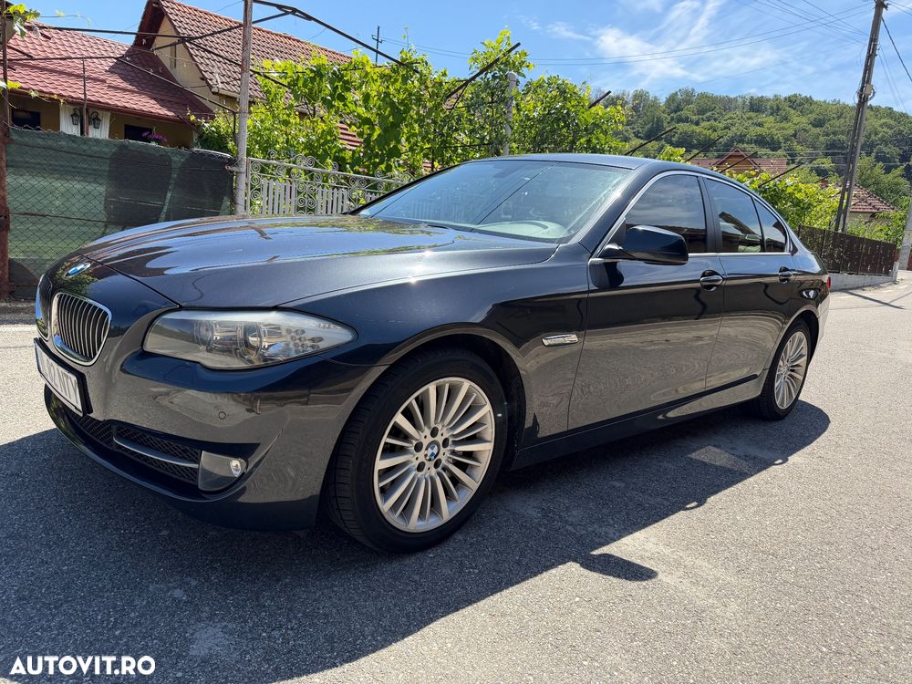 BMW Seria 5 525d Sport-Aut. Modern Line - 9