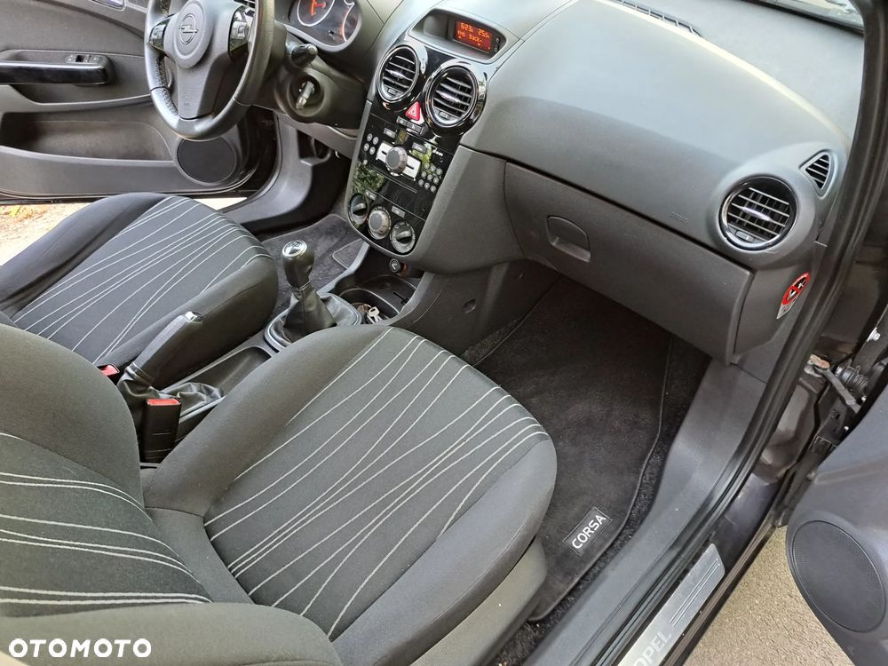 Opel Corsa - 12