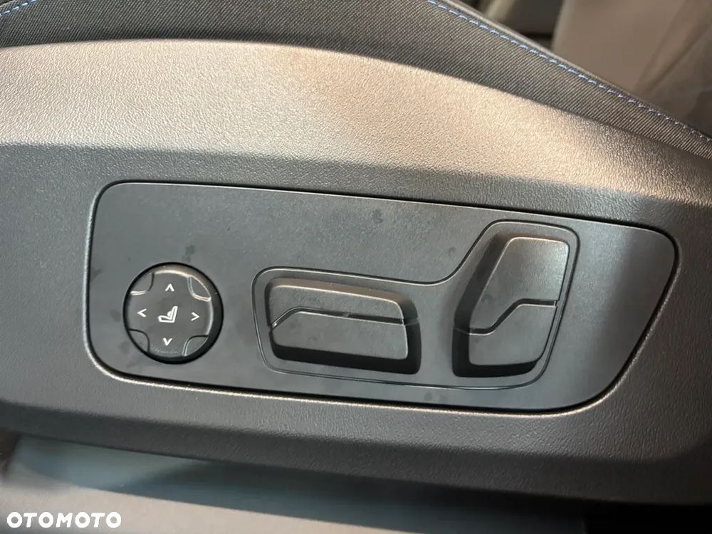 BMW X1 sDrive18d - 21