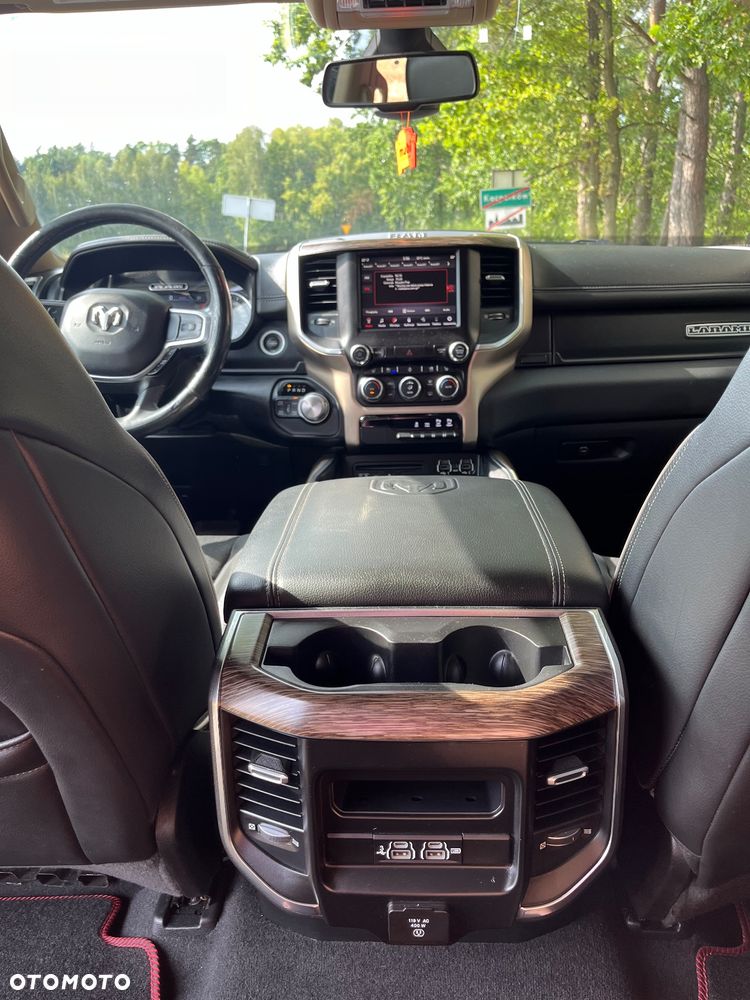 RAM 1500 Crew Cab Laramie - 11