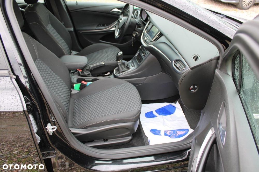 Opel Astra V 1.0 T Enjoy S&S - 11