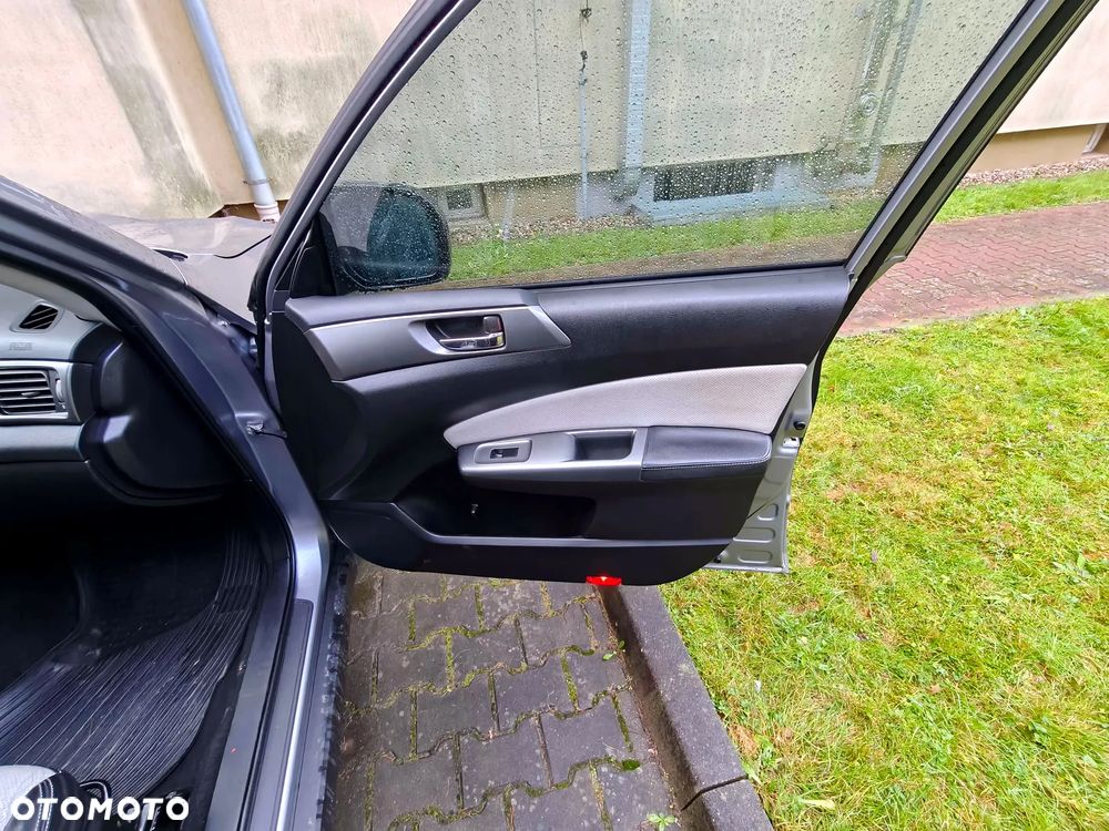 Subaru Forester 2.0D XC 000 Euro5 - 26