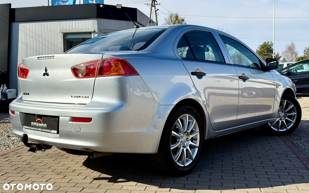 Mitsubishi Lancer 1.5 - 14