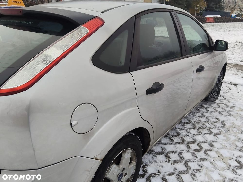 Ford Focus 1.6 Amber X - 8