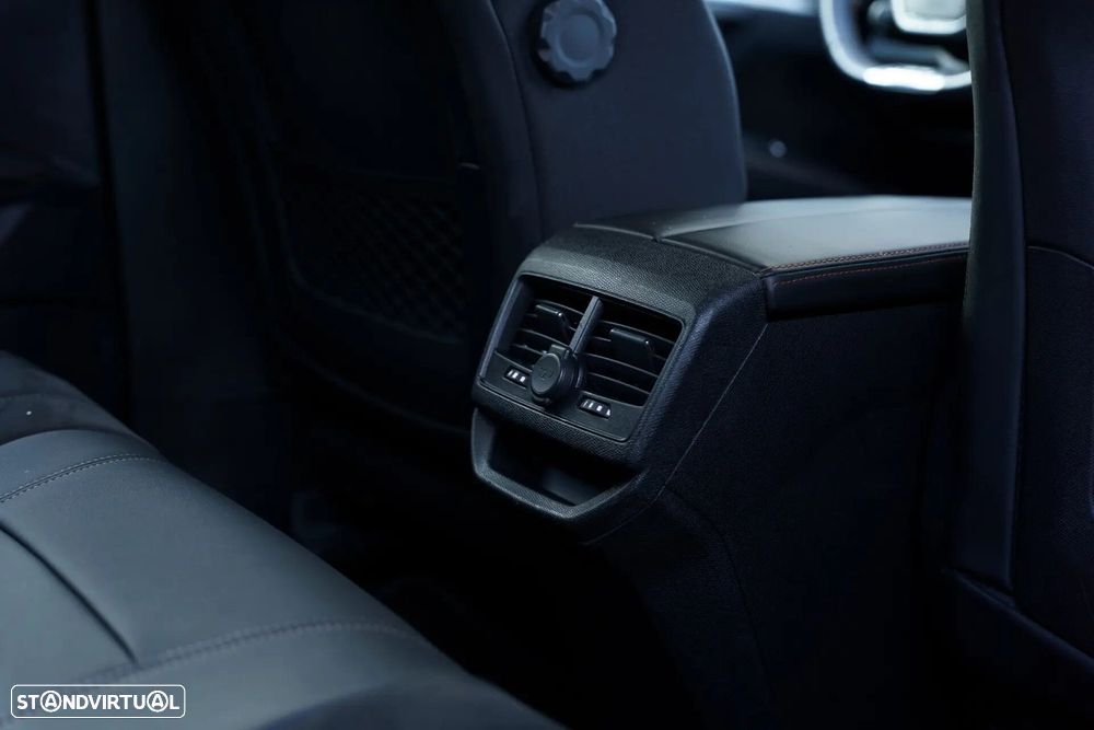 Peugeot 3008 BlueHDi 130 Stop & Start EAT8 GT Pack - 32