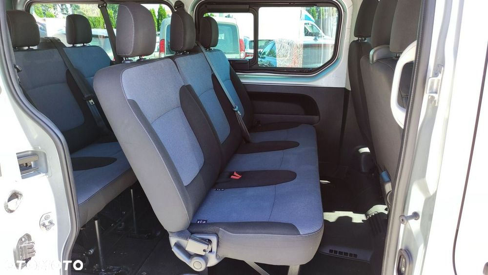 Opel Vivaro - 8