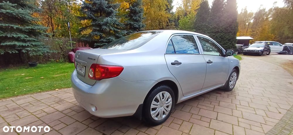 Toyota Corolla 1.6 VVT-i Premium Start - 18