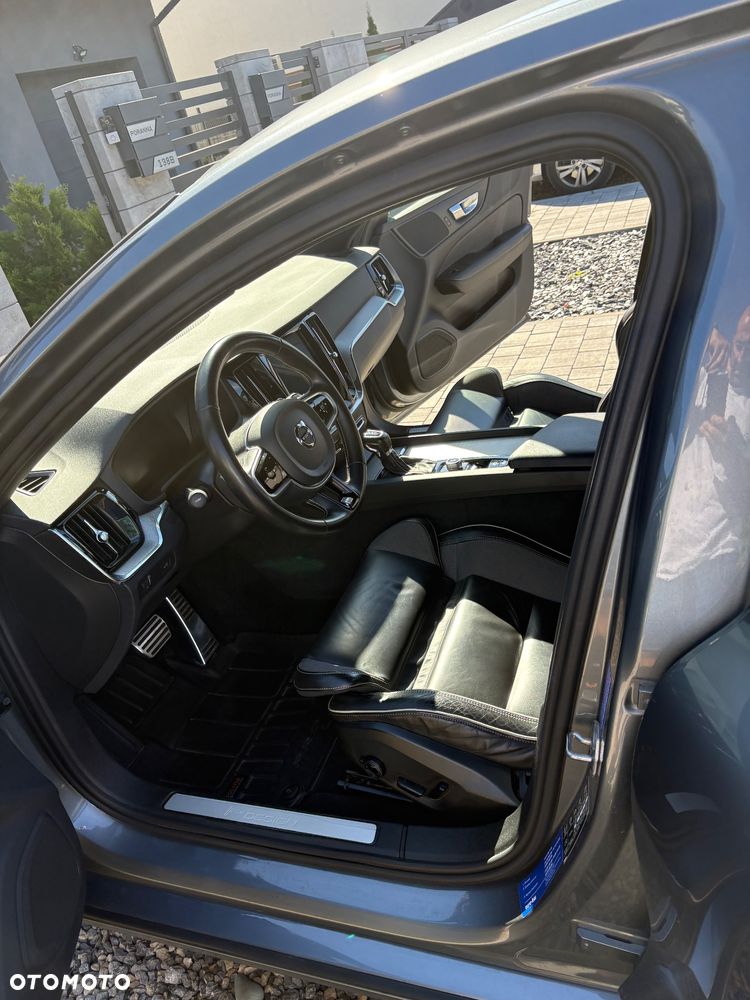 Volvo S60 T4 R-Design - 14