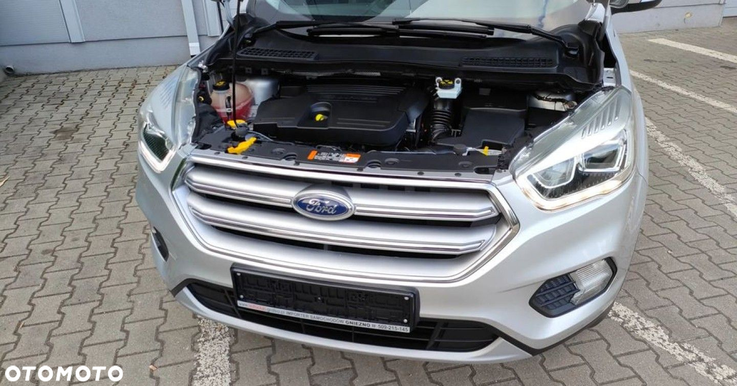 Ford Kuga - 32