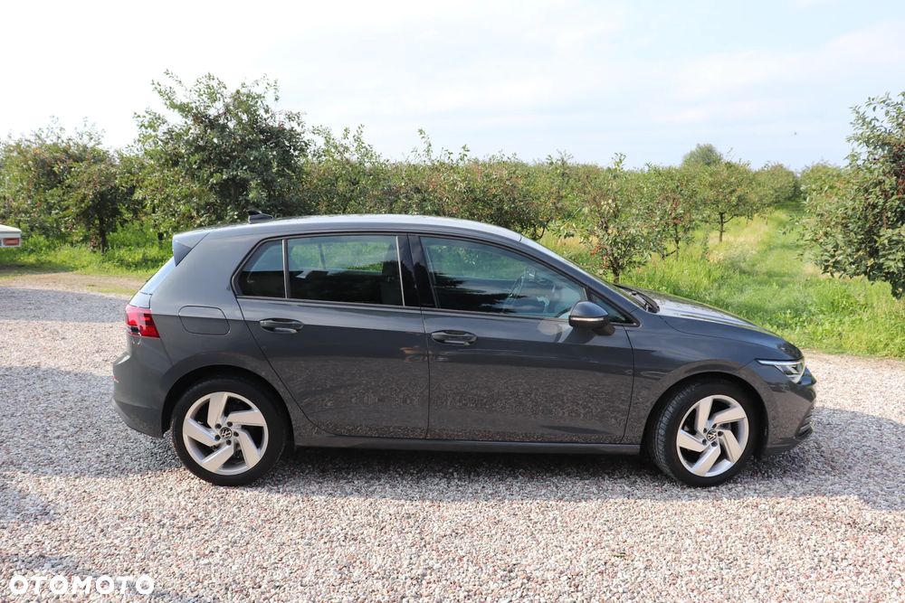Volkswagen Golf 2.0 TDI SCR Life - 17