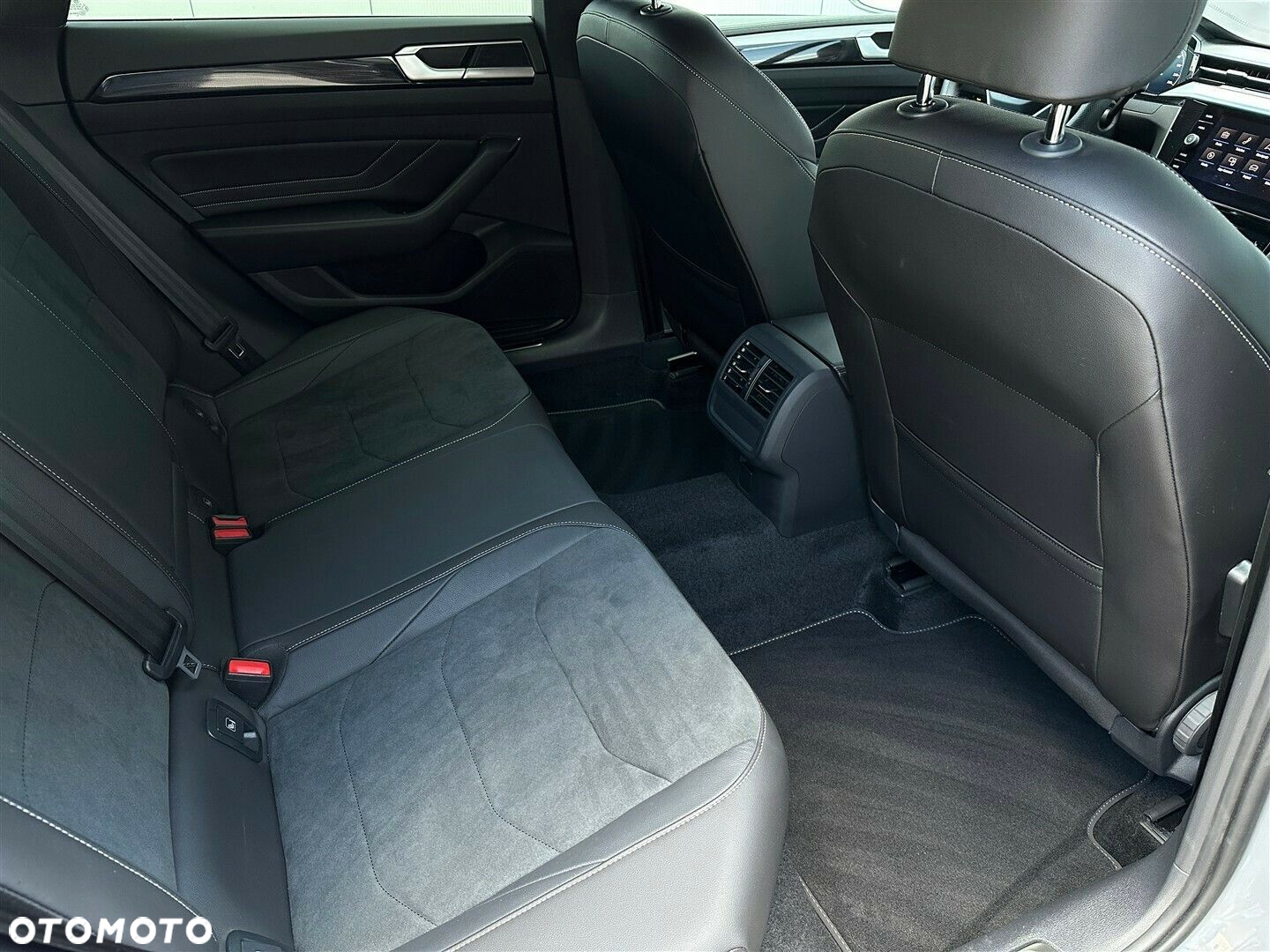 Volkswagen Arteon 2.0 TSI R-Line DSG - 7