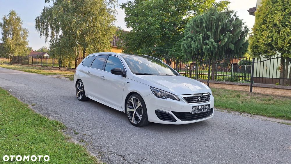 Peugeot 308 - 8