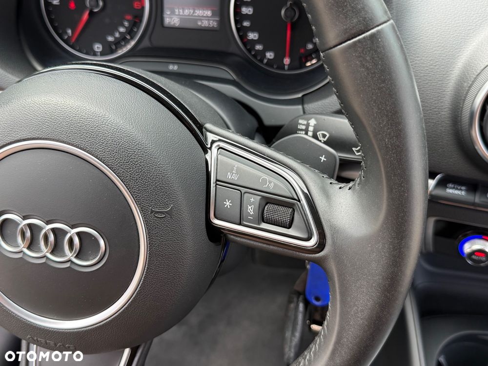 Audi A3 Sportback 2.0 TDI S tronic design - 24