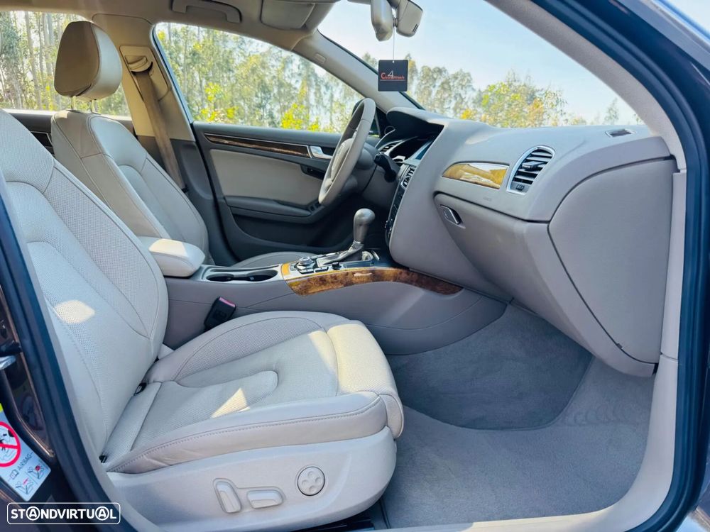 Audi A4 2.7 TDI V6 Exclusive Multitronic - 30